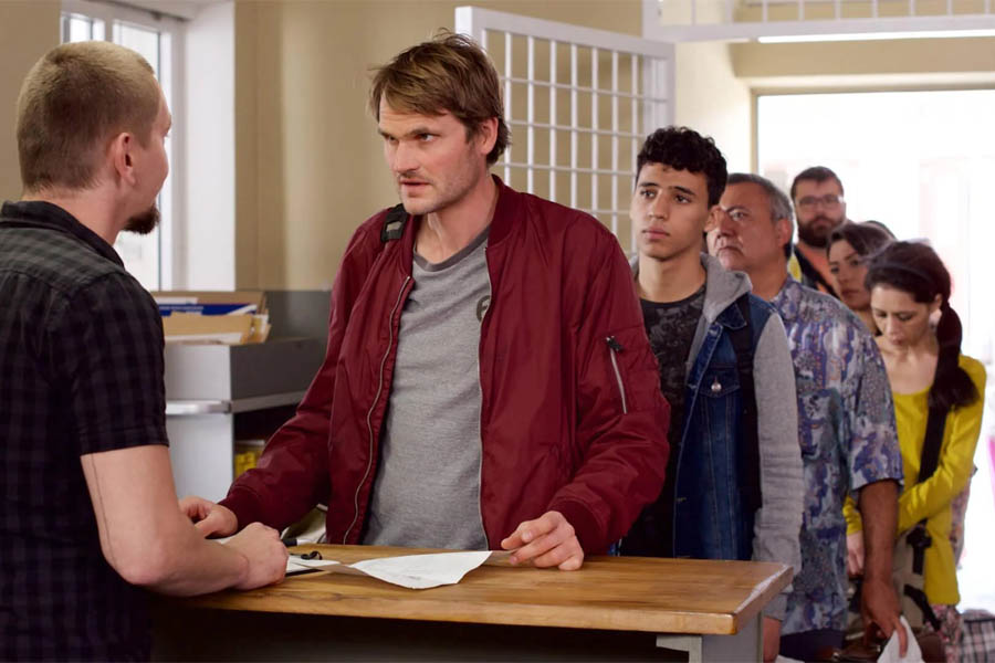 TATORT - Am Ende geht man nackt - Fabian Hinrichs, Mohamed Issa